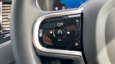 Volvo XC90 2.0 B5P Ultimate Dark 5dr AWD Geartronic Petrol Estate